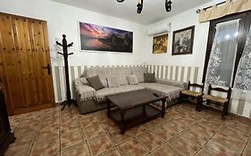 Casa Rural Al-Mofrag y Apartamentos El Mirador de Monfragüe